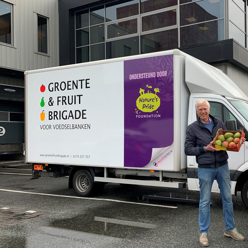 Photo Food bank truck